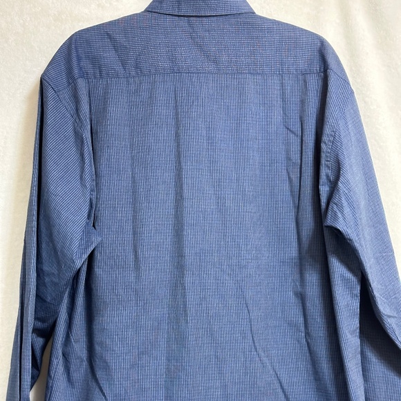 John Henry Men's Shirt Large Blue Pattern Long Sleeve Button Down Collared - Picture 3 of 7